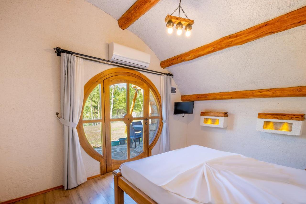 Maison Green Hill Hobbit Villas & Boutique Hotel Antalya Exteriör bild
